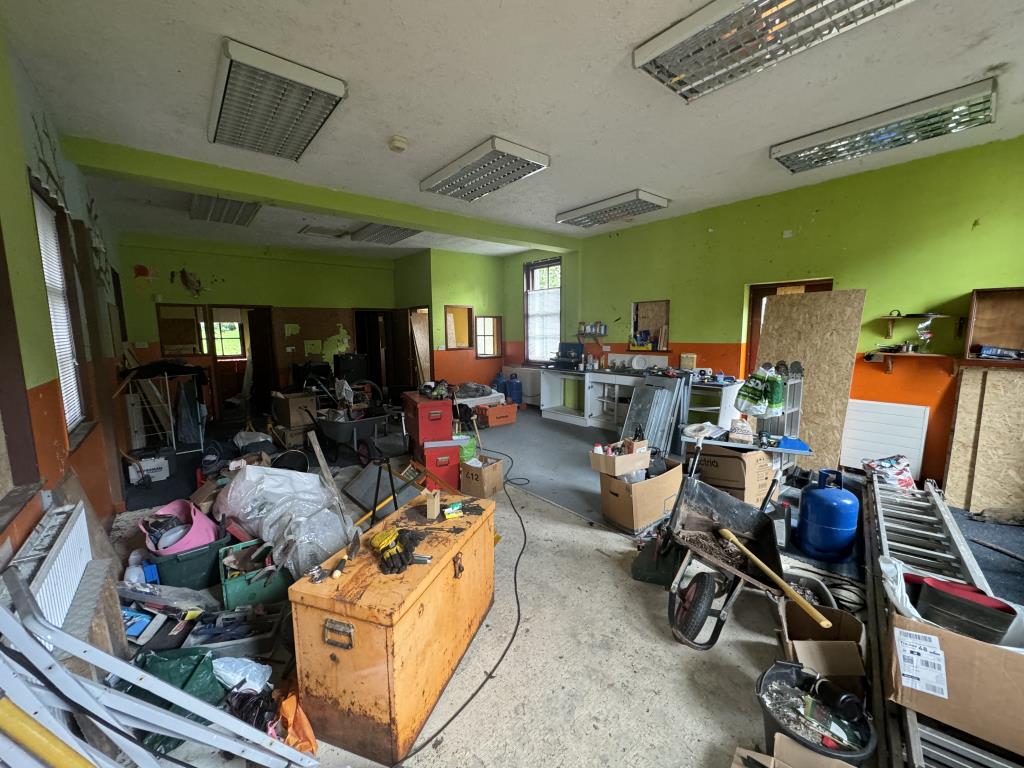 Lot: 117 - DETACHED PROPERTY FOR CONVERSION - View of the open plan layout inside